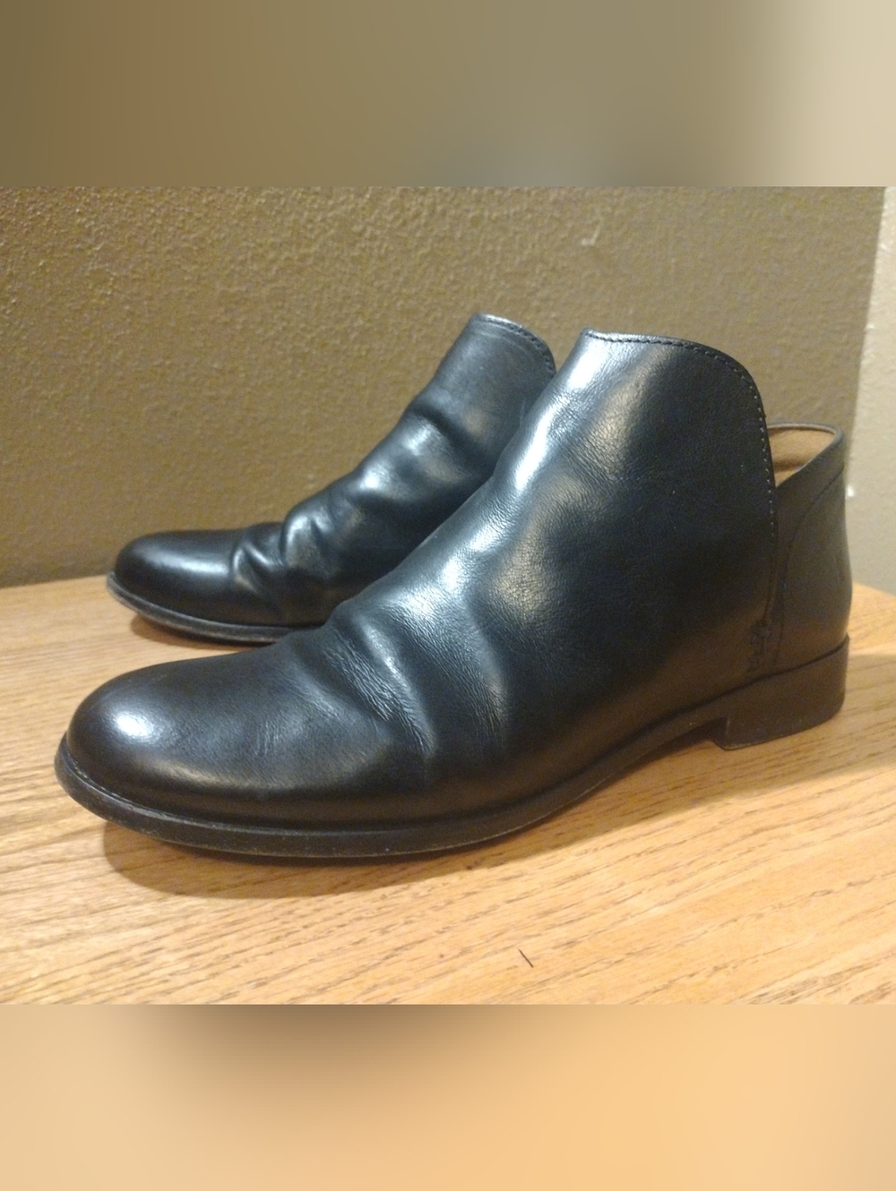 FRYE Elyssa Shootie Women's Size 11 Ankle Boots Black w/Original Box. Nice